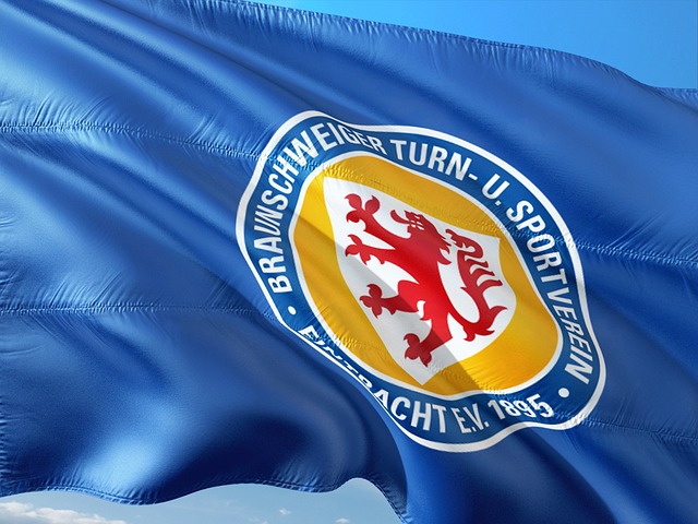 杜蘭特稱年輕球隊拼搏精神至終場哨聲應受尊重.